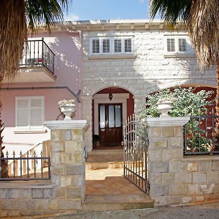 Apartment Ambroz Vela Luka Buitenkant foto